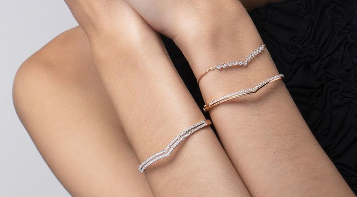 4 Model Gelang Emas yang Lagi Trend ini Membuatmu Tampil Lebih Memukau 