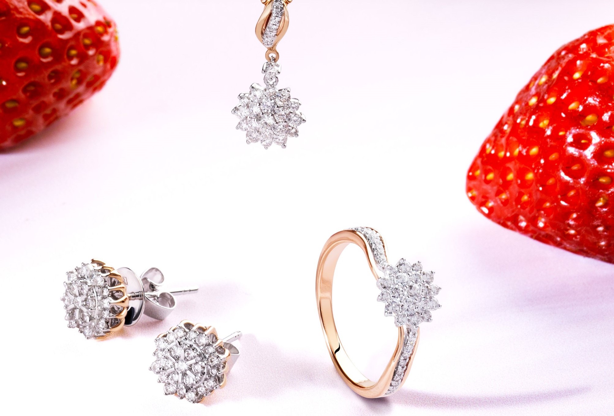 Tips Memberikan Cincin Wanita sebagai Hadiah Valentine dengan Cara yang Memorable