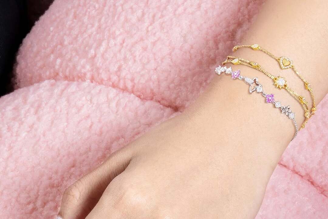 Gelang Emas 24 Karat, 18 Karat, dan 9 Karat, Mana yang Menjadi Favorit Kamu?